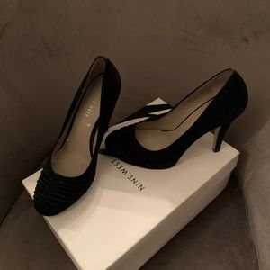 Nine West suede platform back heels